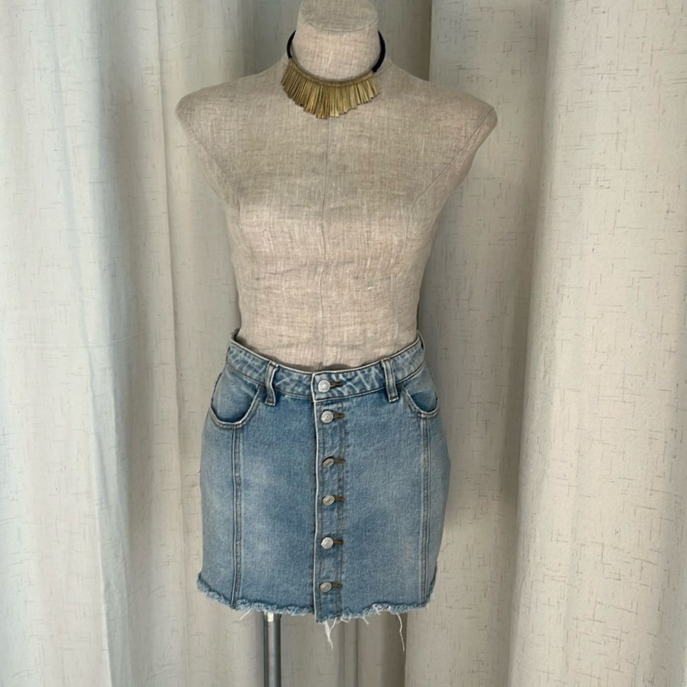 PacSun Distressed Denim Skirt Size 28